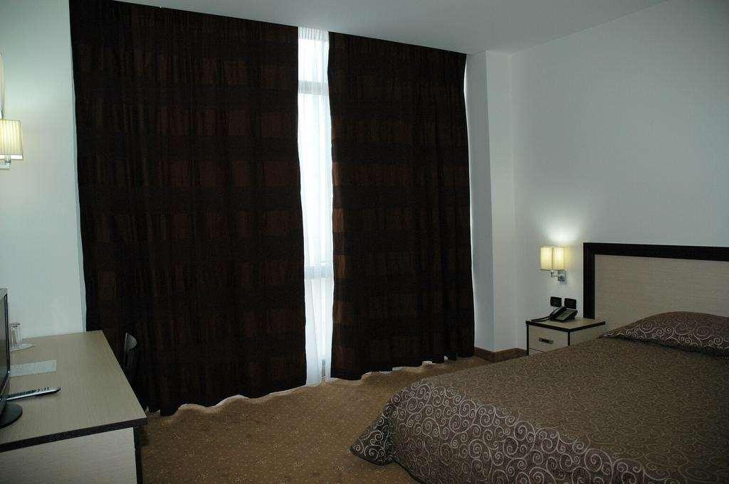 Fieri Hotel Fier Room photo